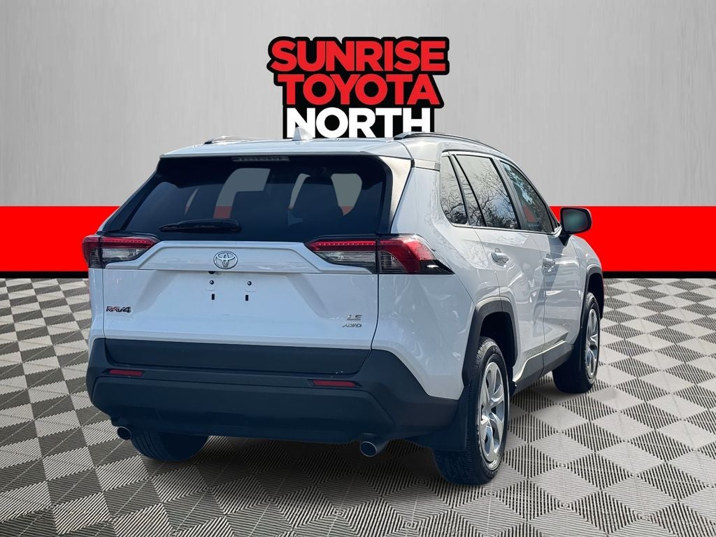 2021 Toyota RAV4 LE