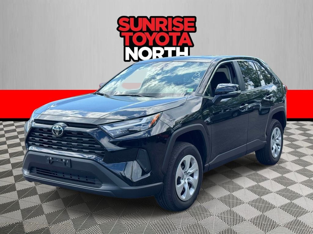 2025 Toyota RAV4 LE
