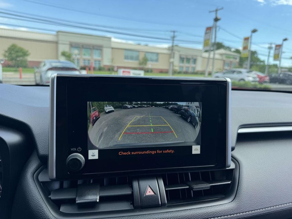 2025 Toyota RAV4 LE