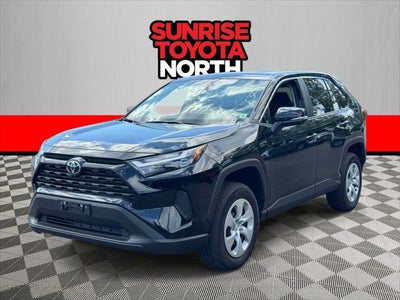 2025 Toyota RAV4 LE