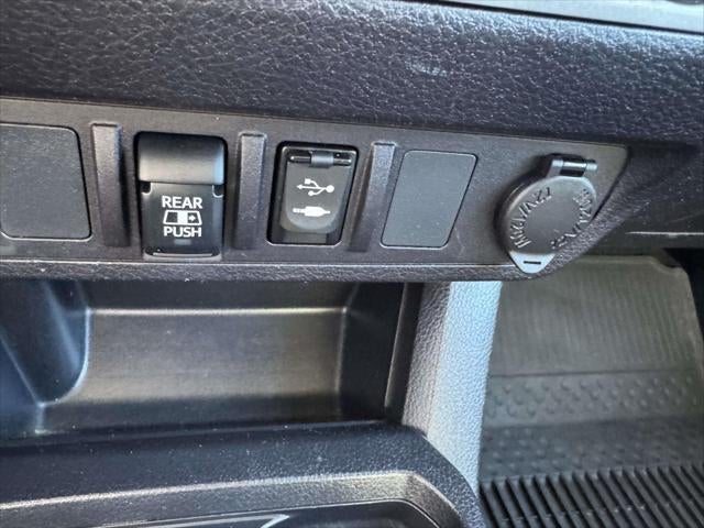 2019 Toyota Tacoma SR5 V6