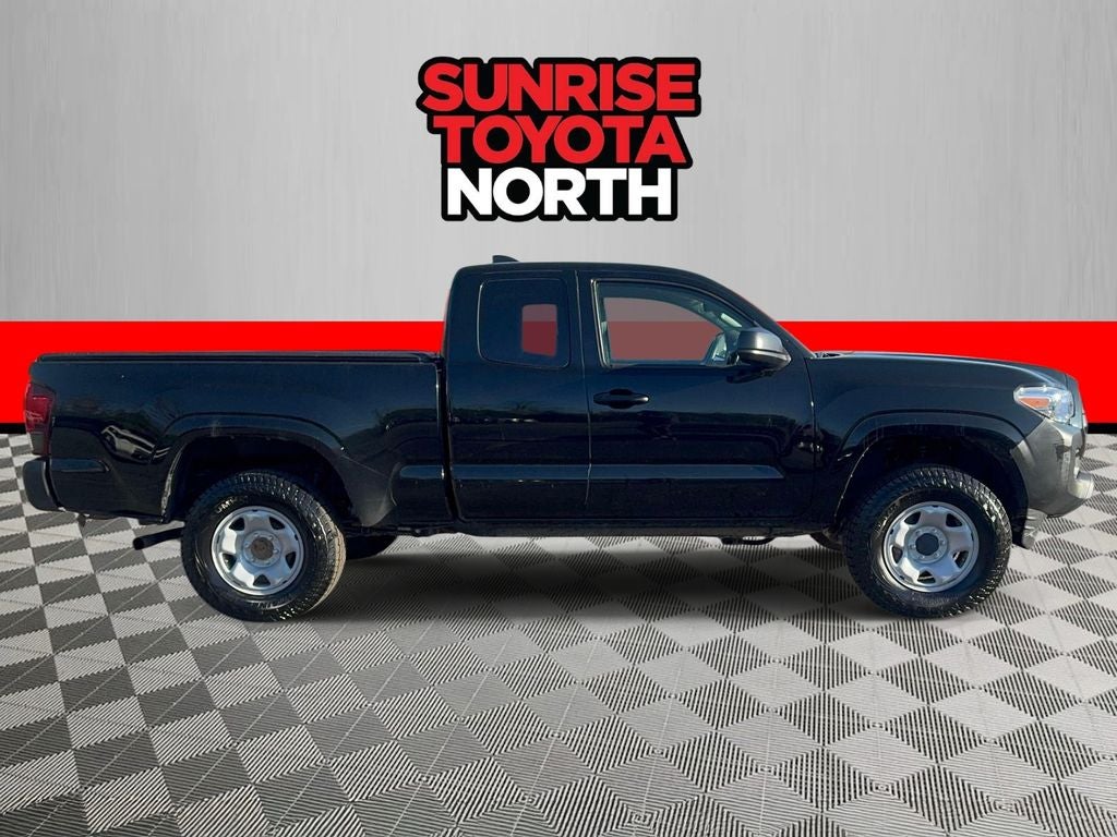 2022 Toyota Tacoma SR