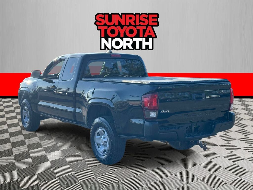 2022 Toyota Tacoma SR