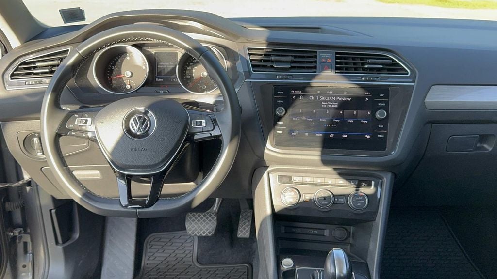 2021 Volkswagen Tiguan 2.0T SE R-Line Black
