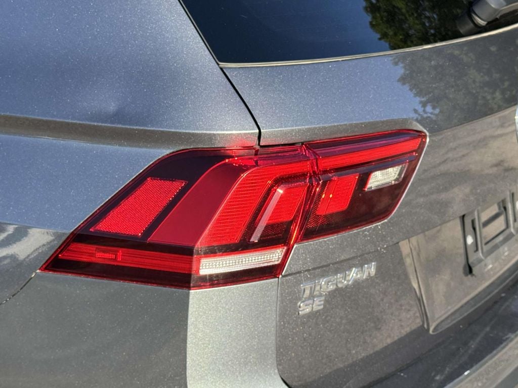 2021 Volkswagen Tiguan 2.0T SE R-Line Black