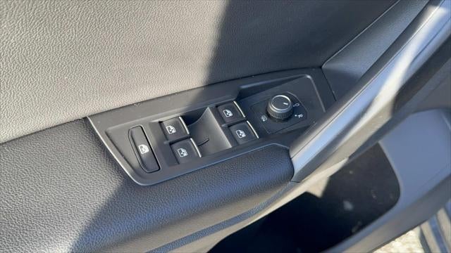 2021 Volkswagen Tiguan 2.0T SE R-Line Black