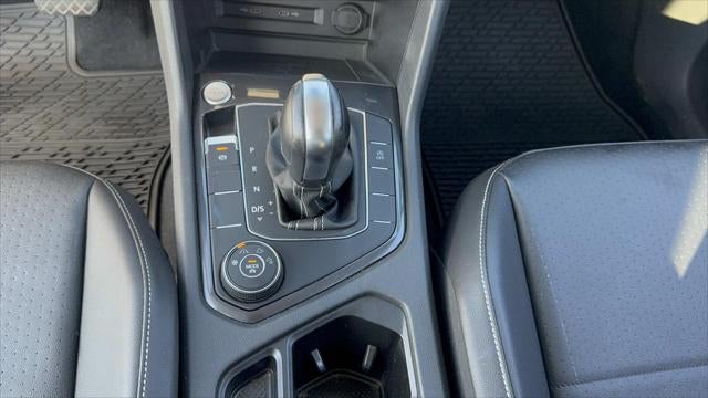 2021 Volkswagen Tiguan 2.0T SE R-Line Black