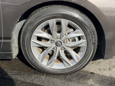 2019 Toyota Avalon XLE