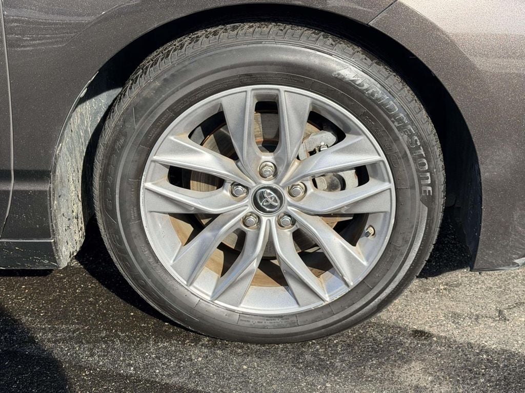 2019 Toyota Avalon XLE