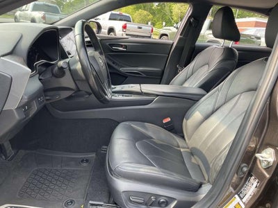 2019 Toyota Avalon XLE