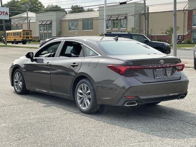 2019 Toyota Avalon XLE