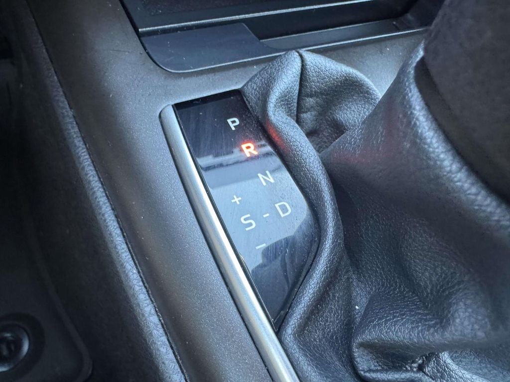 2023 Toyota Camry Hybrid LE