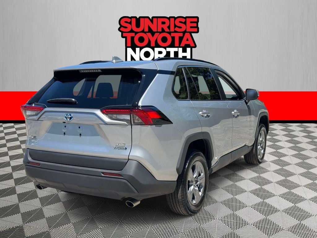 2024 Toyota RAV4 Hybrid XLE