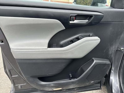2023 Toyota Highlander XLE