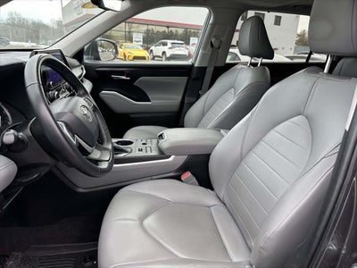 2023 Toyota Highlander XLE