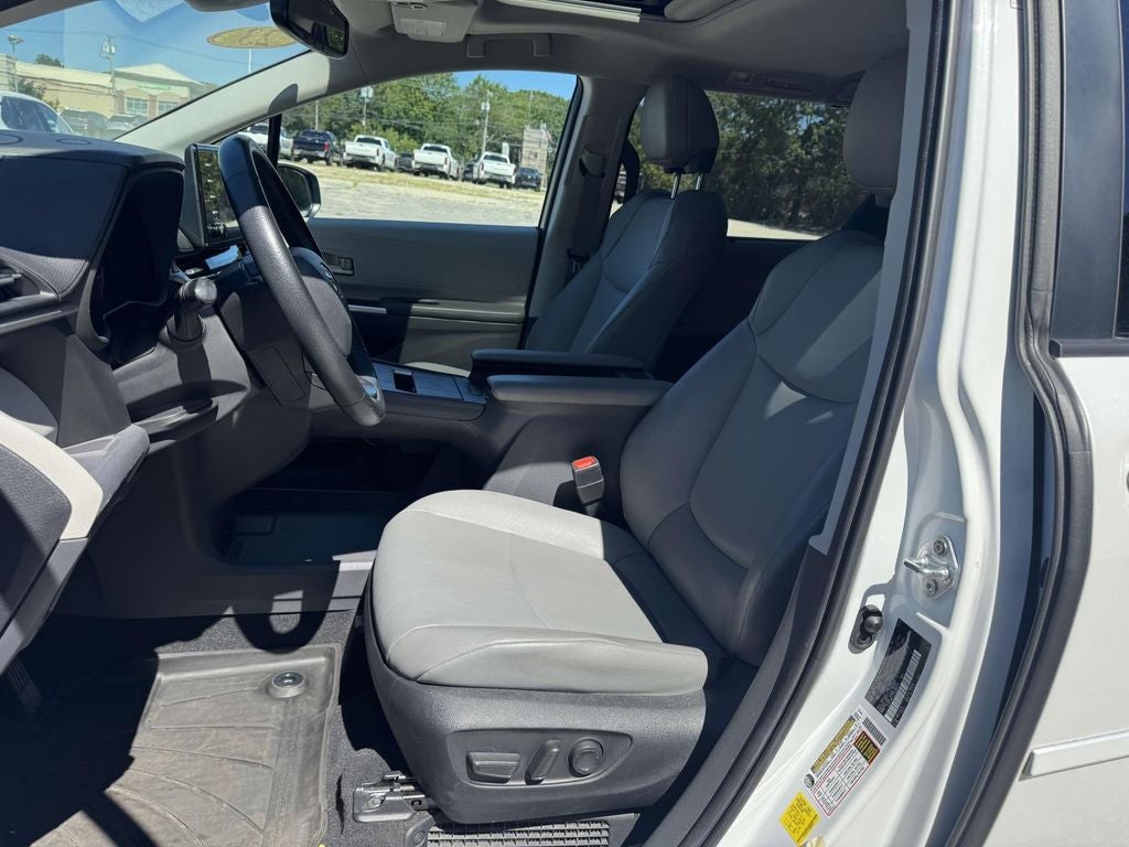 2023 Toyota Sienna XLE 7 Passenger