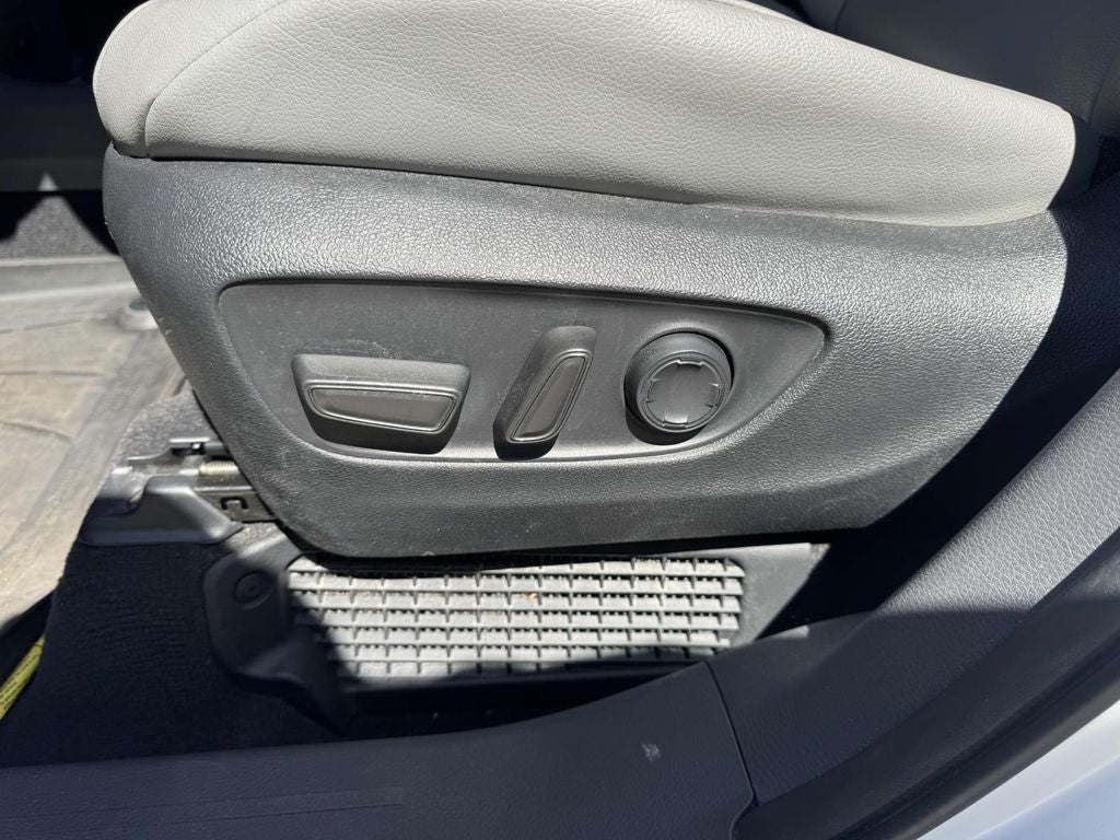 2023 Toyota Sienna XLE 7 Passenger