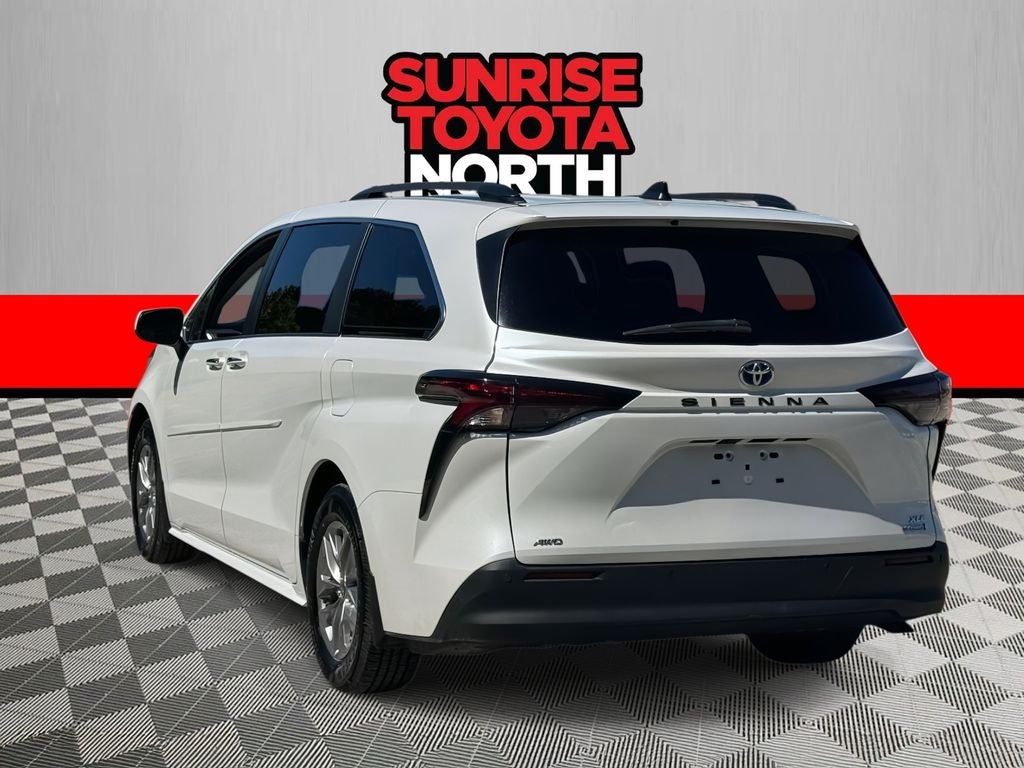 2023 Toyota Sienna XLE 7 Passenger