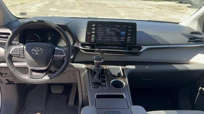 2023 Toyota Sienna XLE 7 Passenger
