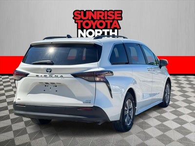 2023 Toyota Sienna XLE 7 Passenger