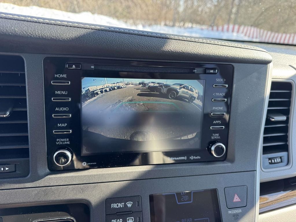 2020 Toyota Sienna XLE 8 Passenger