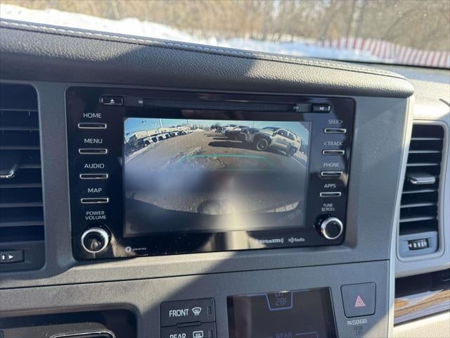 2020 Toyota Sienna XLE 8 Passenger