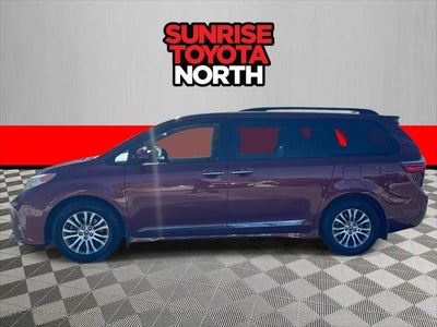 2020 Toyota Sienna XLE 8 Passenger