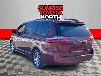2020 Toyota Sienna XLE 8 Passenger