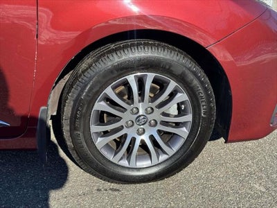 2020 Toyota Sienna XLE 8 Passenger