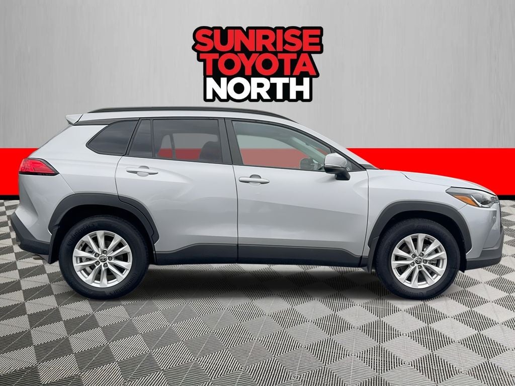 2022 Toyota Corolla Cross LE