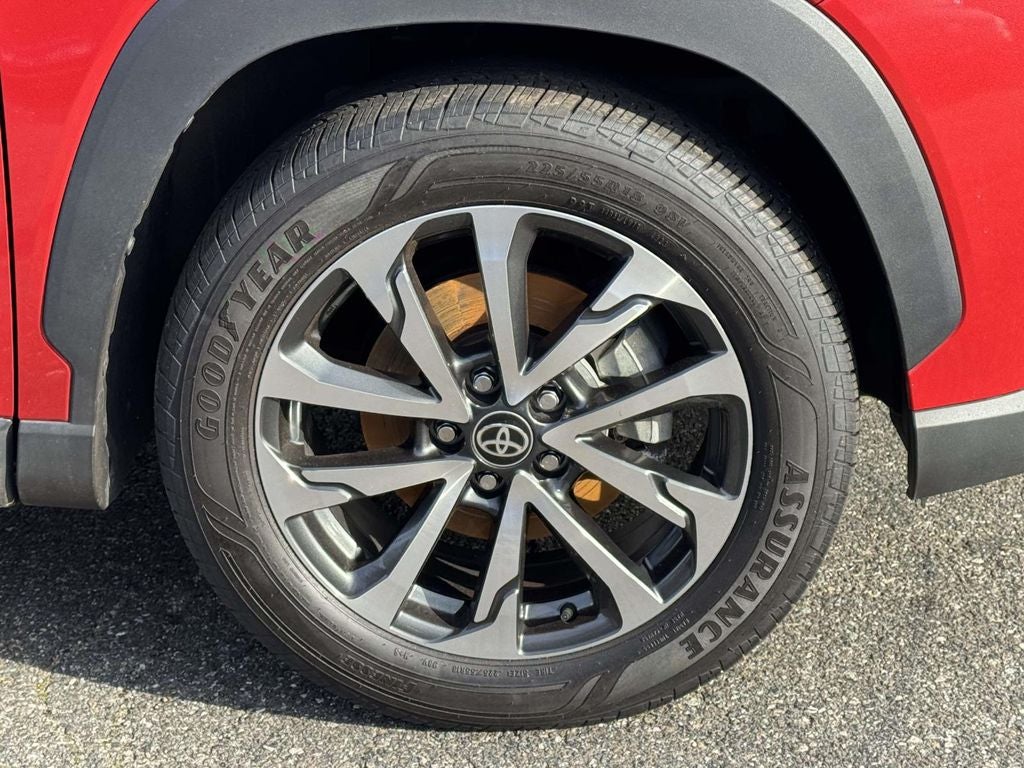 2024 Toyota Corolla Cross XLE