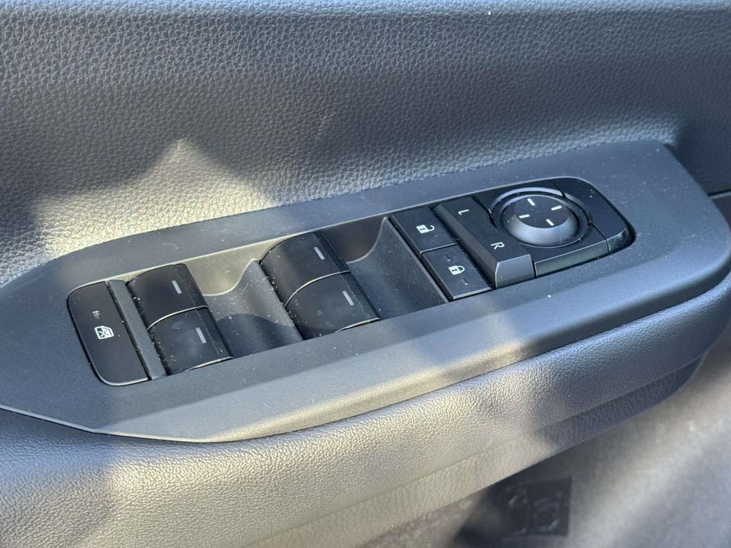 2025 Toyota Prius Plug-In Hybrid phev