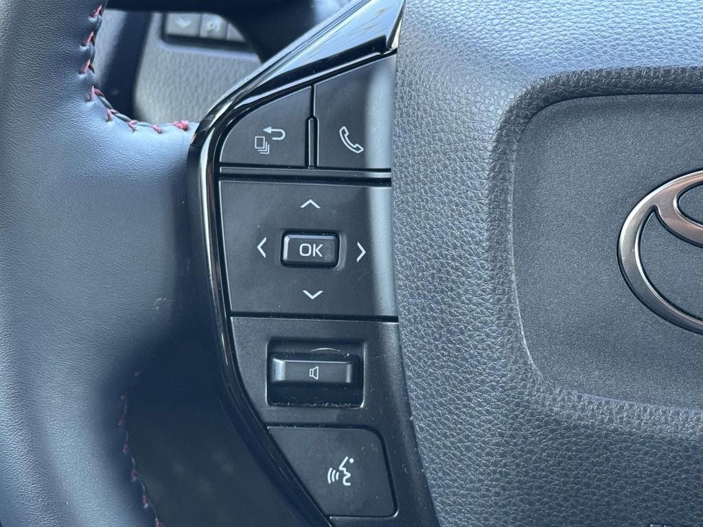 2025 Toyota Prius Plug-In Hybrid phev