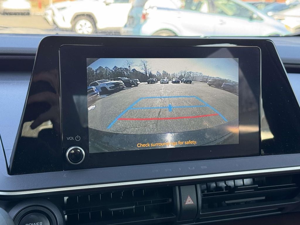 2025 Toyota Prius Plug-In Hybrid phev