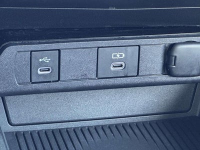 2025 Toyota Prius Plug-In Hybrid phev