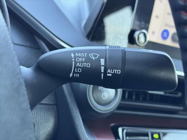 2025 Toyota Prius Plug-In Hybrid phev