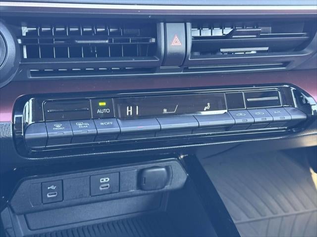 2025 Toyota Prius Plug-In Hybrid phev