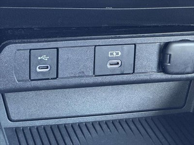 2025 Toyota Prius Plug-In Hybrid phev