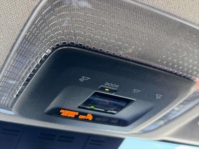 2025 Toyota Prius Plug-In Hybrid phev