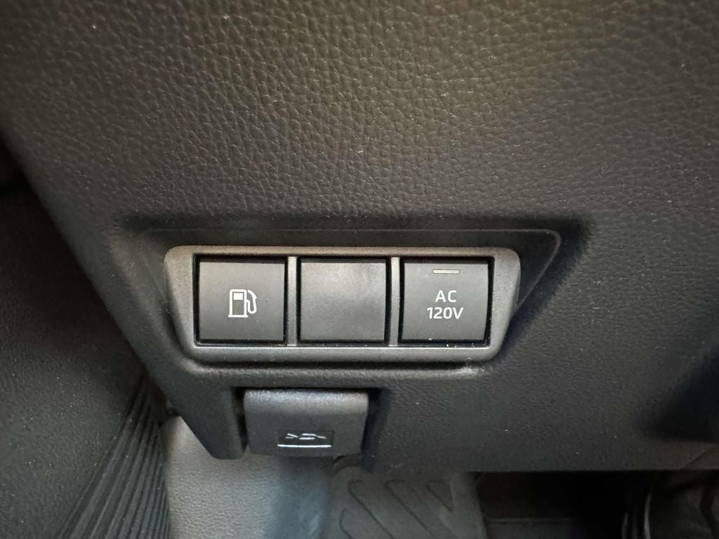 2024 Toyota Prius Prime SE