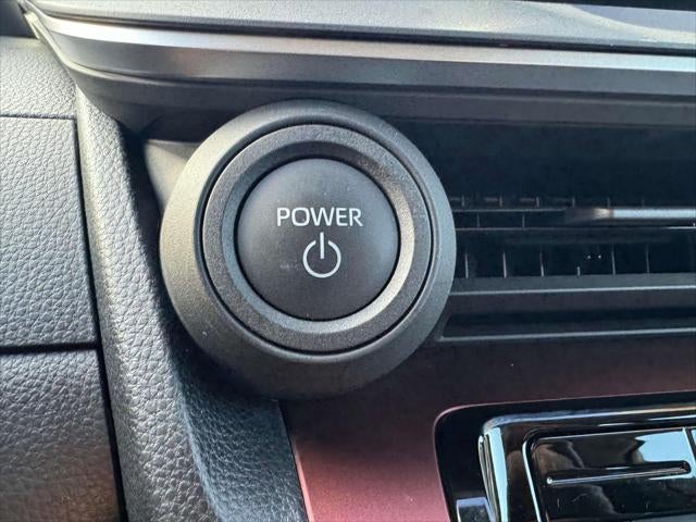 2024 Toyota Prius Prime SE