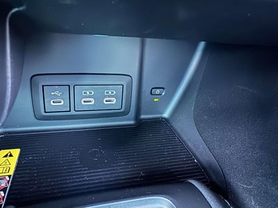 2023 Toyota Venza LE