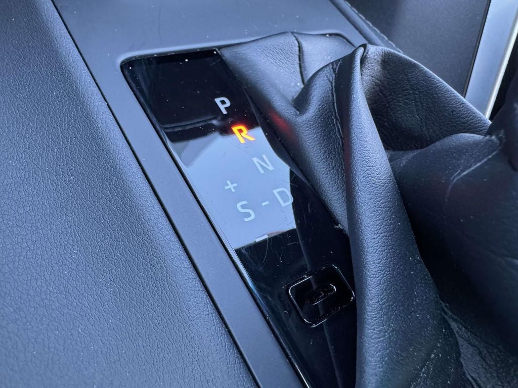 2023 Toyota Venza LE