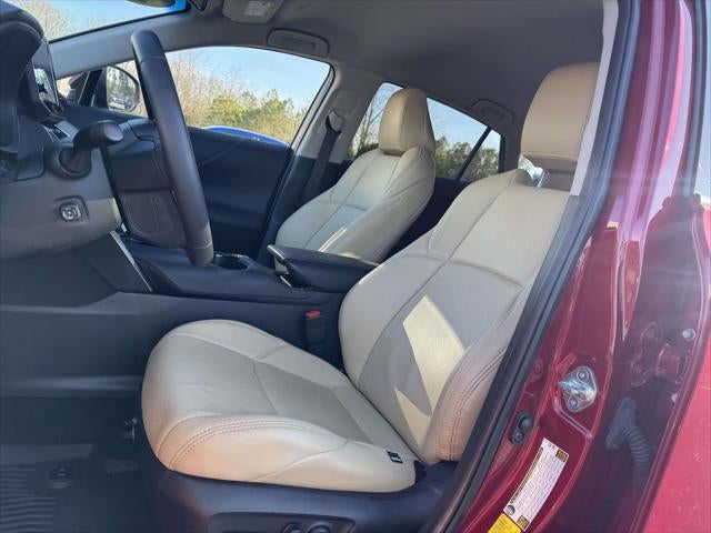 2023 Toyota Venza LE