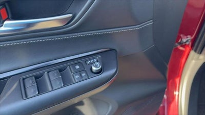 2023 Toyota Venza LE