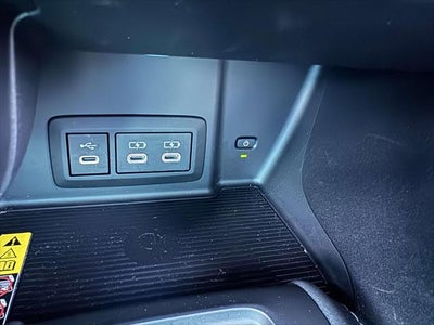 2023 Toyota Venza LE