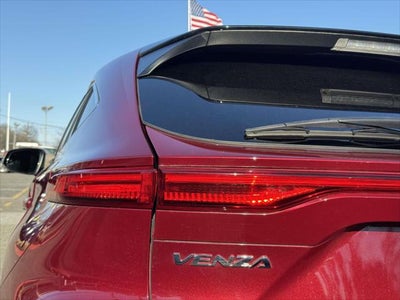 2023 Toyota Venza LE