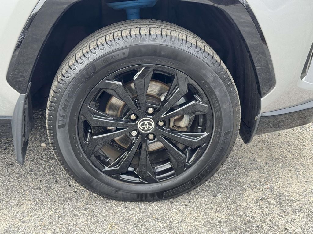 2022 Toyota RAV4 Hybrid SE