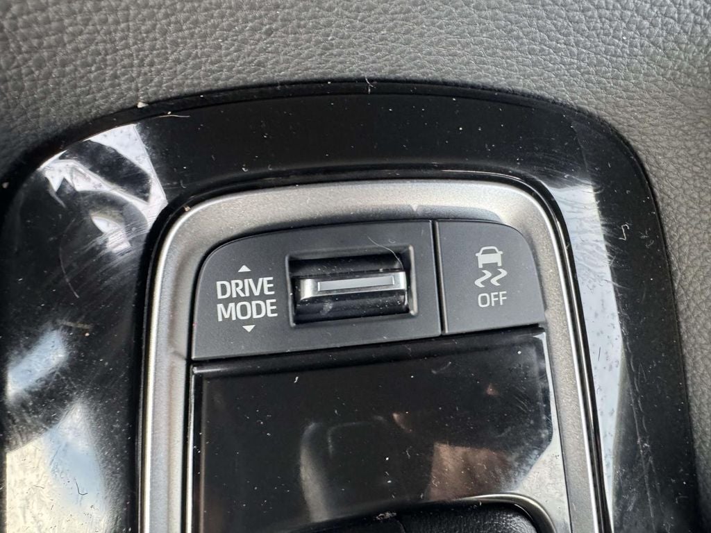 2023 Toyota Corolla Hatchback SE