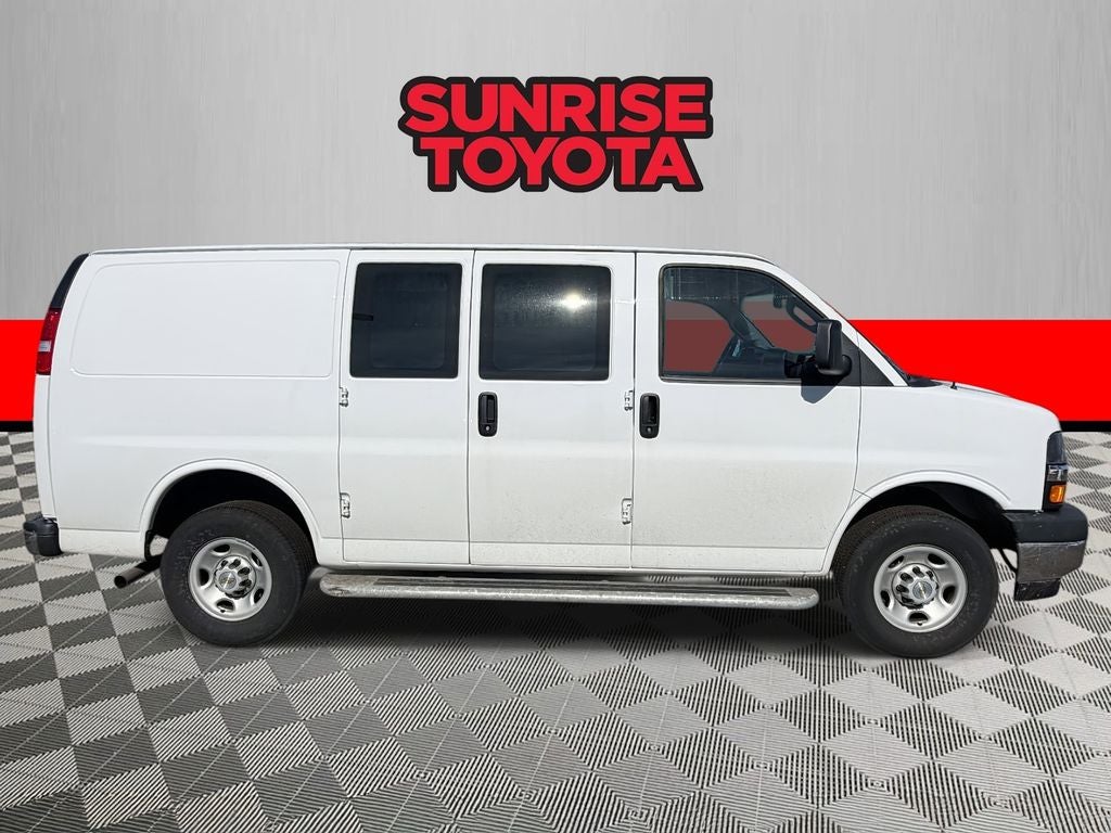 2024 Chevrolet Express 2500 Work Van Cargo